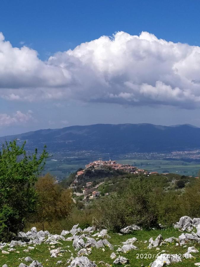 مبيت وإفطار Rocca Massima Il Borgo Antico المظهر الخارجي الصورة